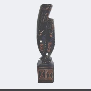 Fiji Lovers Handcarved Brown Wood Sculpture Statue Inlaid Mother Of Pearl Accent